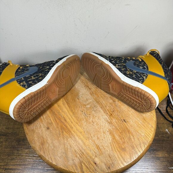 Nike Dunk Sky Hi‎ Premium Gold Suede Women's Size 8.5 Shoes Sneakers 585560-700 - Picture 7 of 9
